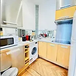 Appartement De Luxe Avec Vue Sur La Tour Elfile